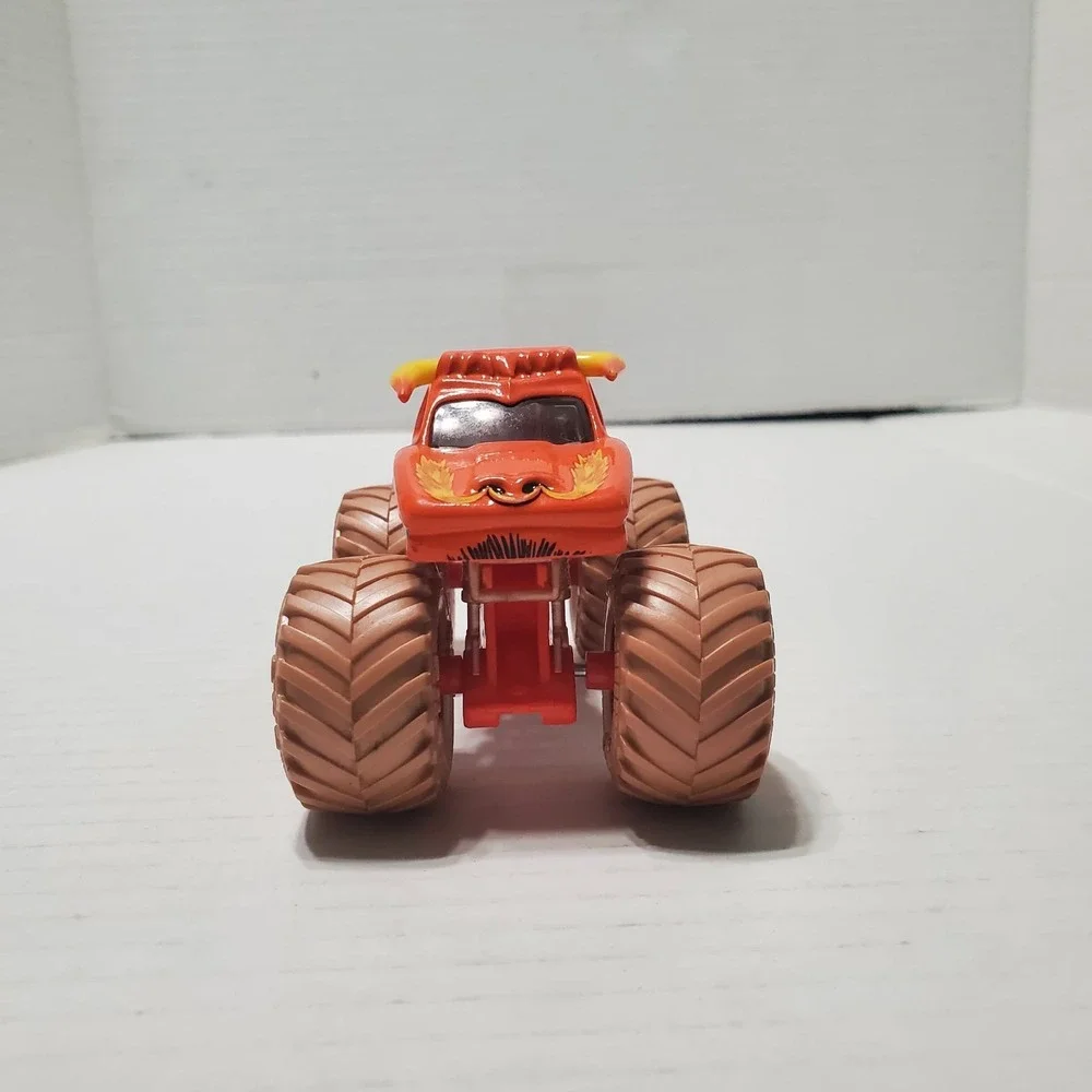 Monster Jam El Toro Loco 1:64 Scale Spin Master Animal Truck Car Toy Vehicle